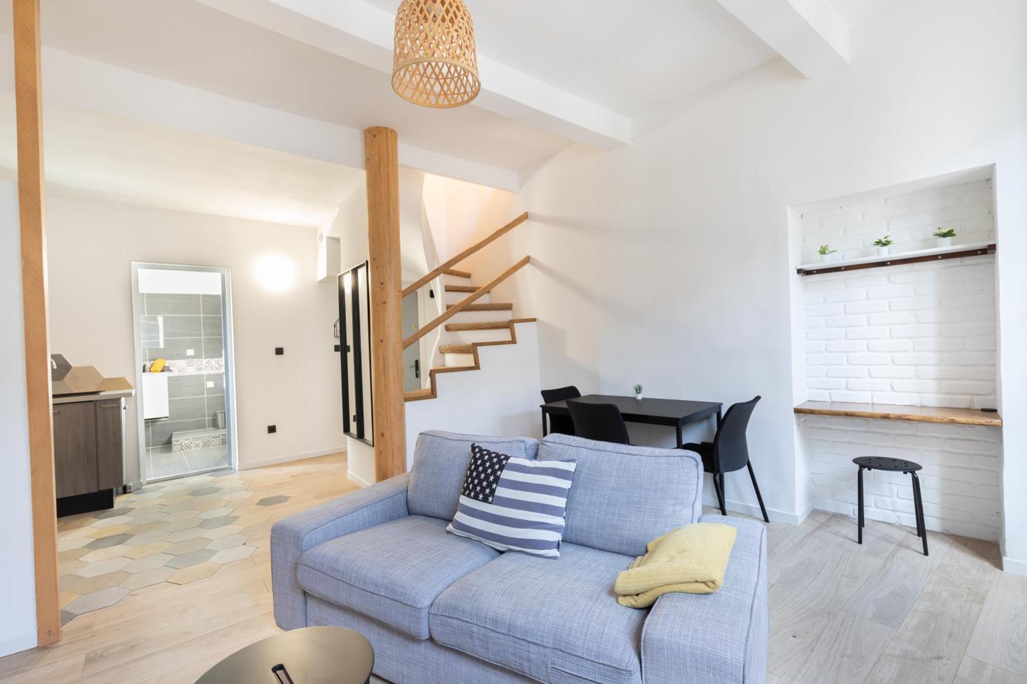 Apartament Le Duplex - Hypercentre - Wifi Carpentras Zewnętrze zdjęcie